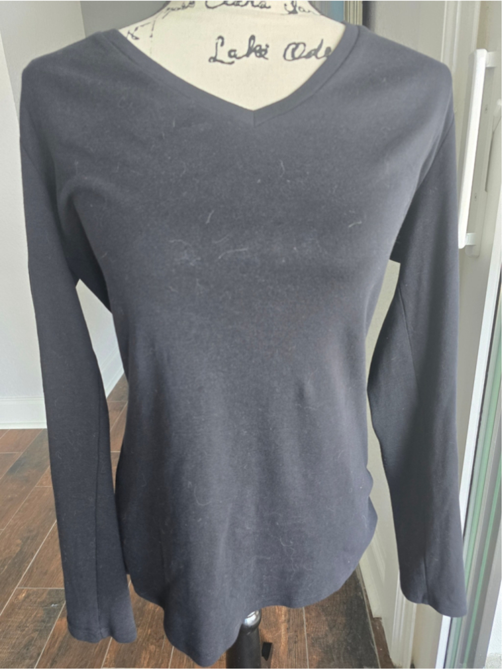 Liz Claiborne Black V Neck Top NWOT Size L